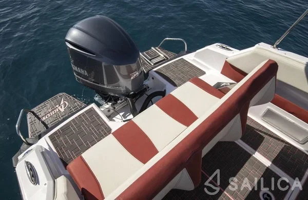 Sessa Key Largo 25 - Yacht Charter Sailica