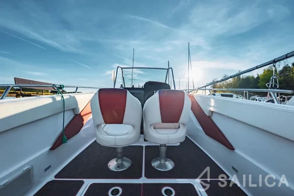Sessa Key Largo 25 - Yacht Charter Sailica