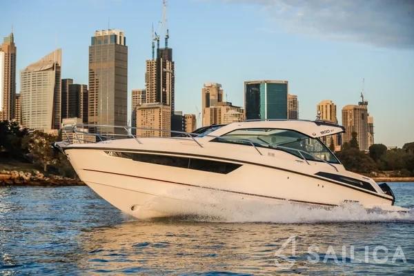 Flipper 900 ST - Yacht Charter Sailica