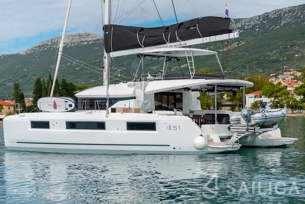 Lagoon 51 - Yacht Charter Sailica