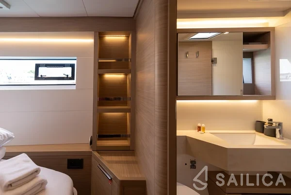 Lagoon 51 - Yacht Charter Sailica