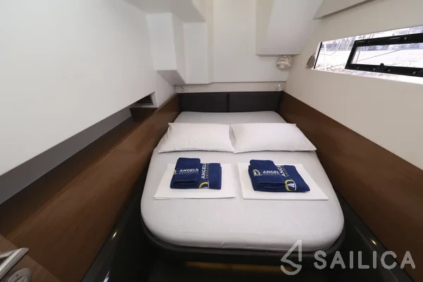 MY 37 - Yacht Charter Sailica