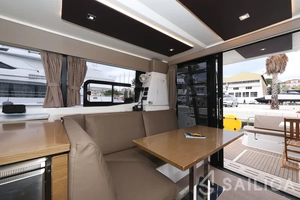 MY 37 - Yacht Charter Sailica