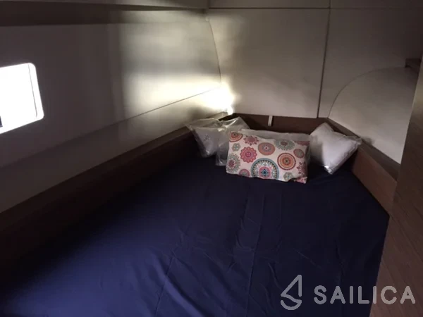 MY 37 - Yacht Charter Sailica