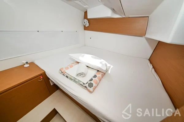 Excess 11 - Yacht Charter Sailica