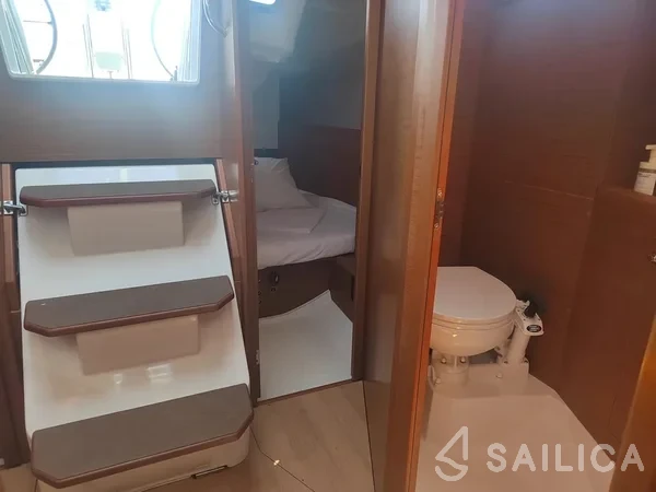 Sun Odyssey 349 - Yacht Charter Sailica