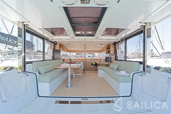 Bali Catsmart - Yacht Charter Sailica