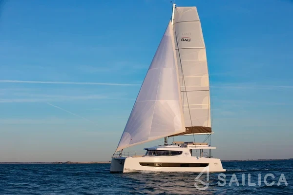 Bali 4.4 - Yacht Charter Sailica