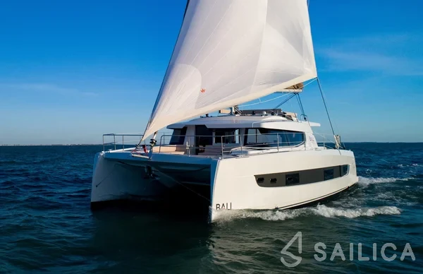 Bali 4.4 - Yacht Charter Sailica