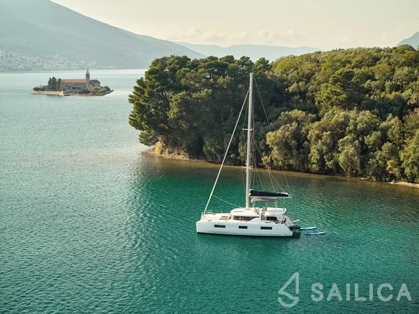 Lagoon 46  - Yacht Charter Sailica