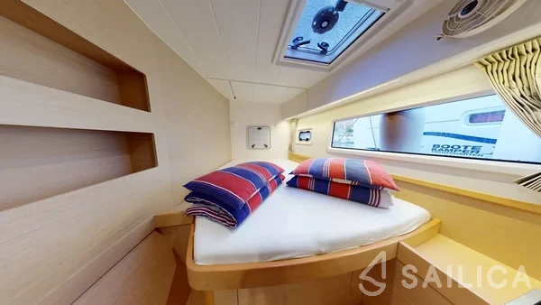 Lagoon 42 - Yacht Charter Sailica
