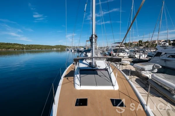 Grand Soleil 52 - Yacht Charter Sailica