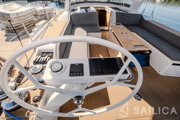 Grand Soleil 52 - Yacht Charter Sailica