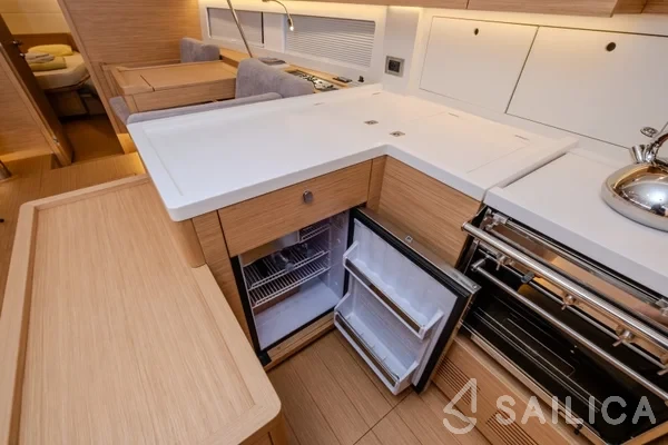 Grand Soleil 52 - Yacht Charter Sailica