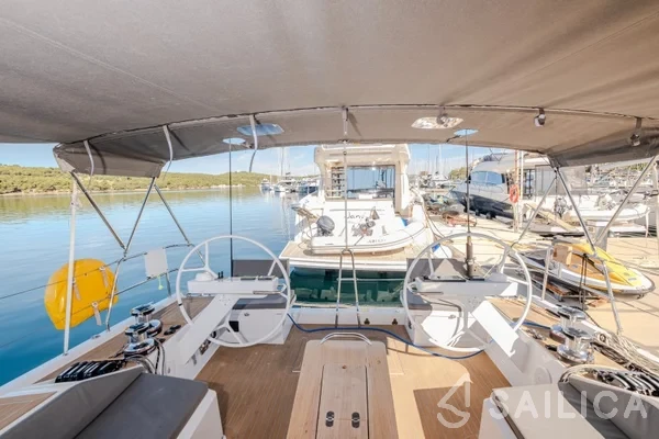Grand Soleil 52 - Yacht Charter Sailica