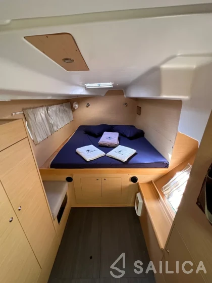 Lagoon 380 - Yacht Charter Sailica