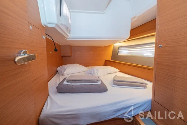 Dufour 41 - Yacht Charter Sailica