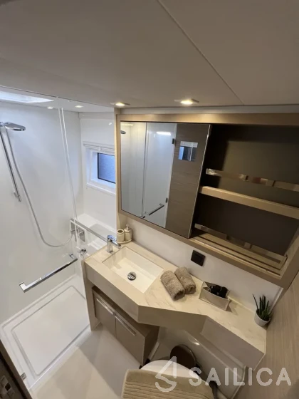 Lagoon 46  - Yacht Charter Sailica