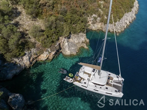 Lagoon 46  - Yacht Charter Sailica