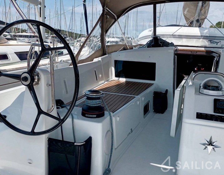 Sun Odyssey 490 - Yacht Charter Sailica
