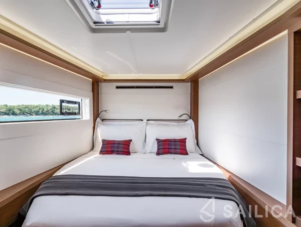 Lagoon 46  - Yacht Charter Sailica