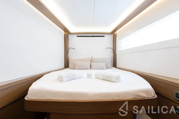 Lagoon 46  - Yacht Charter Sailica