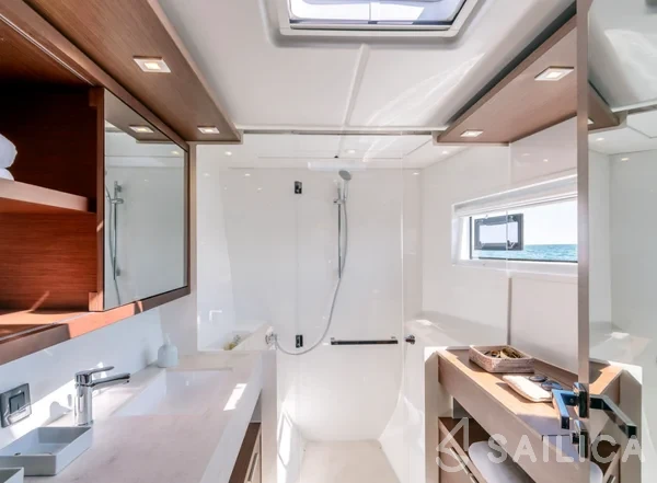 Lagoon 46  - Yacht Charter Sailica