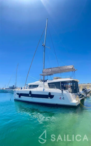 Bali 4.4 - Yacht Charter Sailica