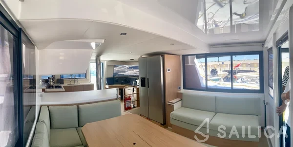 Bali 4.4 - Yacht Charter Sailica