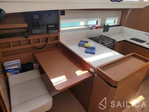 Sun Odyssey 440 - Yacht Charter Sailica