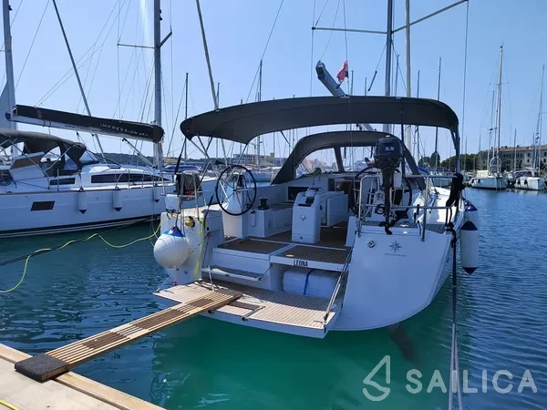 Sun Odyssey 440 - Yacht Charter Sailica