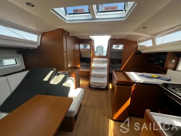 Sun Odyssey 440 - Yacht Charter Sailica