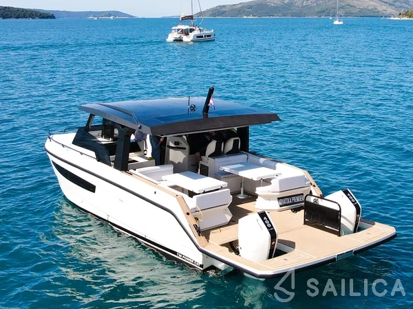 Tesoro T 38 - Yacht Charter Sailica