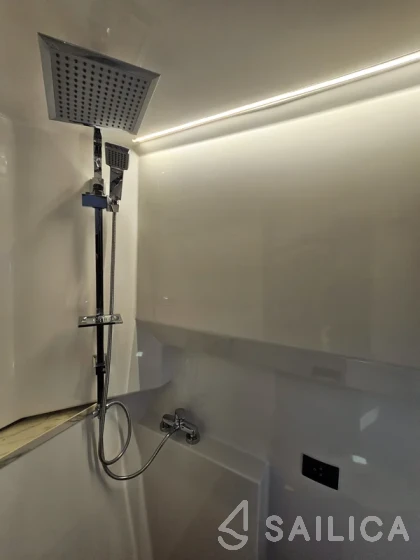 Tesoro T 38 - Yacht Charter Sailica