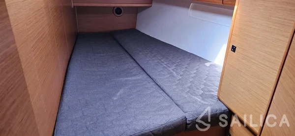 Sun Odyssey 519 - Yacht Charter Sailica