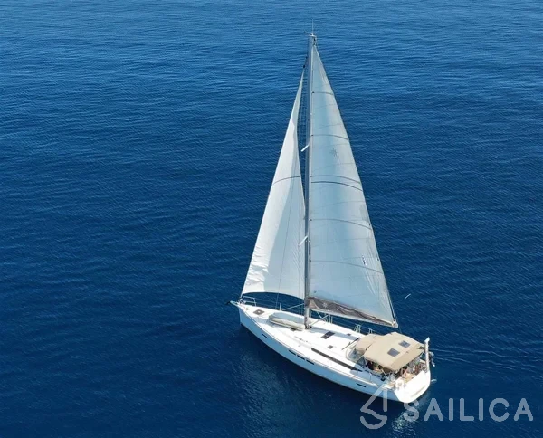Sun Odyssey 519 - Yacht Charter Sailica