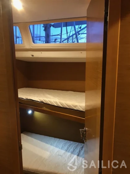 Sun Odyssey 519 - Yacht Charter Sailica