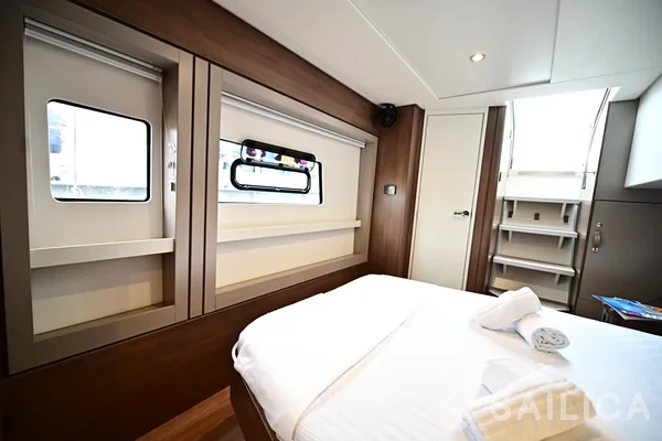 Bali 4.8  - Yacht Charter Sailica