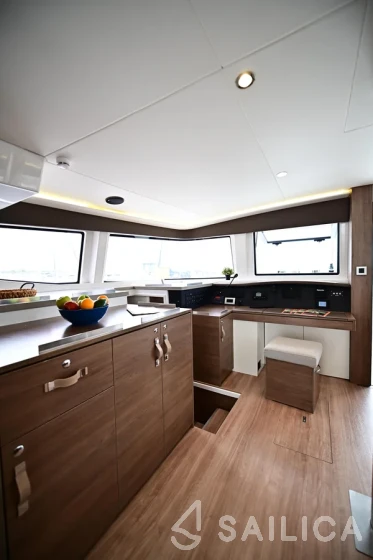 Bali 4.8  - Yacht Charter Sailica