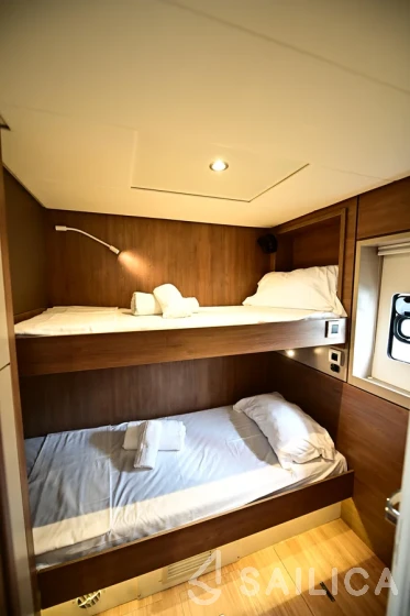 Bali 4.8  - Yacht Charter Sailica