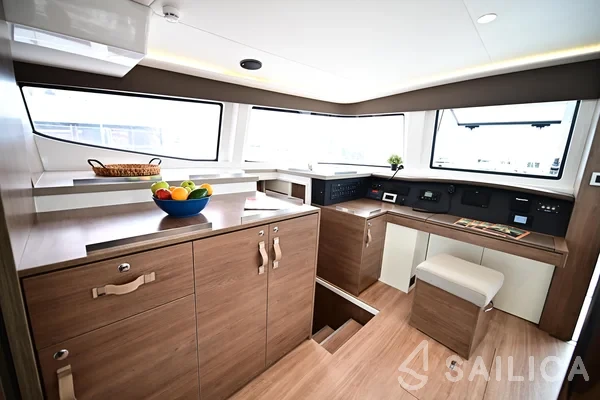 Bali 4.8  - Yacht Charter Sailica