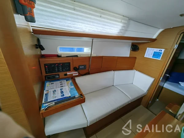 Sun Odyssey 389 - Yacht Charter Sailica