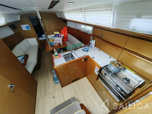 Sun Odyssey 389 - Yacht Charter Sailica