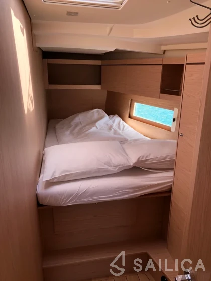 Oceanis 46.1 - Yacht Charter Sailica