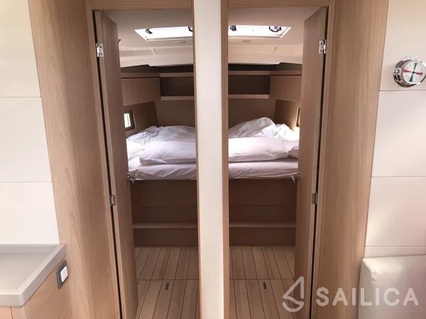 Oceanis 46.1 - Yacht Charter Sailica