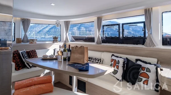 Lagoon 42 - Yacht Charter Sailica
