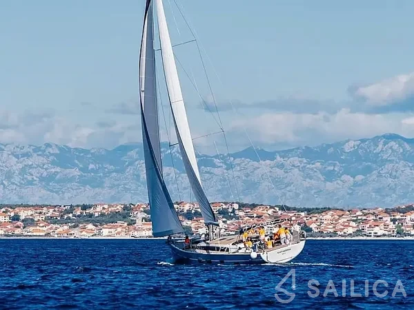 D&D Kufner 54 - Yacht Charter Sailica