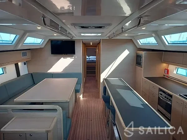 D&D Kufner 54 - Yacht Charter Sailica