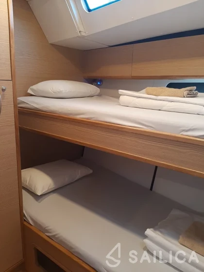 D&D Kufner 54 - Yacht Charter Sailica