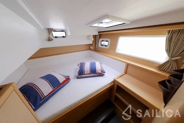 Lagoon 39 - Yacht Charter Sailica